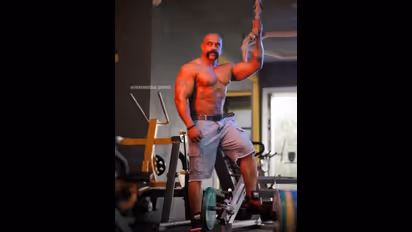  ನಟ ಯಶ್‌ ಹತ್ರ ಬರೋಕೆ ಯಾರ್ಗೂ ಆಗಲ್ಲ; ಬಾಡಿ ಗಾರ್ಡ್‌ ಶ್ರೀನಿವಾಸ್‌ ಮಾಸ್‌ ಫೋಟೋ ನೋಡಿ ಎಲ್ಲರು ಶಾಕ್