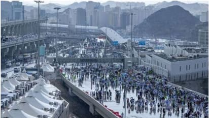 പൊള്ളുന്ന ചൂടിന് ആശ്വാസമായി മക്കയില് മഴ