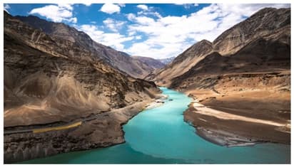 பறக்க தடையில்லை! ஆனாலும் விமானங்களை இயக்க பயப்படும் விமானிகள்! எந்த இடம் தெரியுமா?