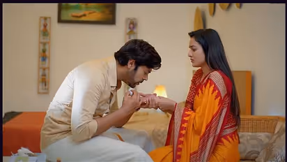 நினைத்தேன் வந்தாய் சீரியல் : சுடர் கழுத்தில் விழுந்த இந்துவின் தாலி.. தவிடு பொடியான மனோகரியின் மாஸ்டர் பிளான் 