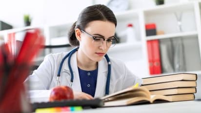 AIIMS BSc नर्सिंग इंट्रेंस एग्जाम 2024 की रैंक लिस्ट जारी... यहां देखें कटऑफ समेत अन्य इन्फारमेशन