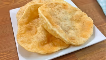 പൂരി നല്ല സോഫ്റ്റാകും, എണ്ണ അധികം പിടിക്കുകയുമില്ല ; ഇതാ എളുപ്പവഴികൾ  