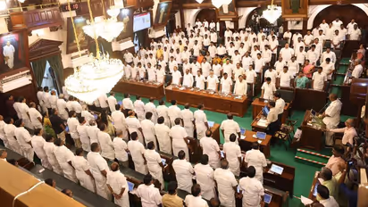 பெண்களுக்கு குஷியோ குஷி.! ஒரு லட்சம் ரூபாயை அள்ளிக்கொடுக்கும் தமிழக அரசு.! வெளியான அறிவிப்பு