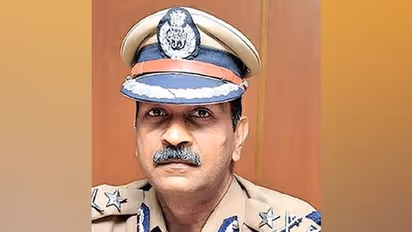 யார் இந்த மகேஷ் குமார் அகர்வால்? கள்ளச்சாராய வழக்கில் இவர்மீது நடவடிக்கை எடுக்கப்பட்டது ஏன்?