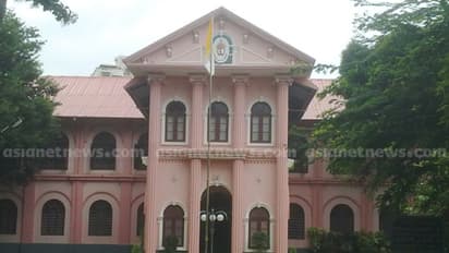 കുർബാന തർക്കം: തൃശൂർ അതിരൂപതയിലും പ്രതിഷേധം, വൈദികർക്കിടയിൽ സർവെ വേണമെന്ന് ആവശ്യം