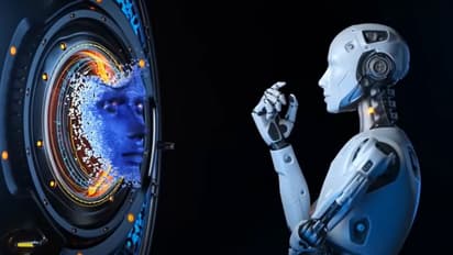 വെയിറ്ററിൽ നിന്ന് കോടീശ്വരനായി വളർന്ന ഉടമ, ആപ്പിളും അംബാനിയും പിന്നിൽ! ലോകത്ത് ഇനി ഒന്നാമന്‍ മറ്റൊരു കമ്പനി