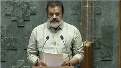 'കൃഷ്ണാ ഗുരുവായൂരപ്പാ...' മലയാളത്തിൽ സത്യപ്രതിജ്ഞ ചെയ്ത് സുരേഷ് ഗോപി