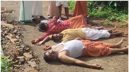 സ്കൂളിലേക്കുള്ള വഴി പൊട്ടിപ്പൊളിഞ്ഞ അവസ്ഥയിൽ; ശയന പ്രദക്ഷിണം നടത്തി പ്രതിഷേധിച്ച് ബിജെപി പ്രവർത്തകർ