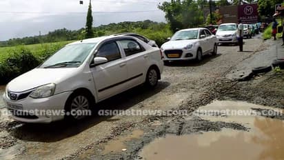 മുഖ്യമന്ത്രി വഴിമാറി പോയ സാഹചര്യം: കുന്നംകുളം-കേച്ചേരി റോഡിൽ പെരുമഴയത്ത് കുഴിയടച്ചു, ടാറിംഗ് പിന്നീട്