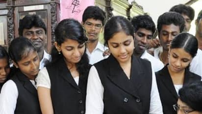 மாணவர்களுக்கு குட் நியூஸ்.. சட்டக்கல்லூரியில் சேரப்போறீங்களா.! தமிழக அரசு வெளியிட்ட முக்கிய அறிவிப்பு