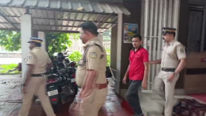 ട്രെയിൻ യാത്രക്കിടെ വിദേശ വനിതയ്ക്കുനേരെ ലൈംഗികാതിക്രമം; പാൻട്രി ജീവനക്കാരൻ അറസ്റ്റിൽ