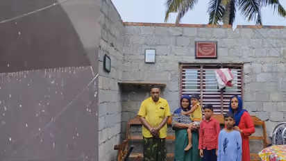 നിരവധി പേരുടെ സഹായത്തിൽ വീട് നിർമ്മാണം, പൂർത്തിയാകും മുൻപ് കാറ്റ് വില്ലനായി, കിടപ്പാടം നഷ്ടപ്പെട്ട് ഈ കുടുംബം