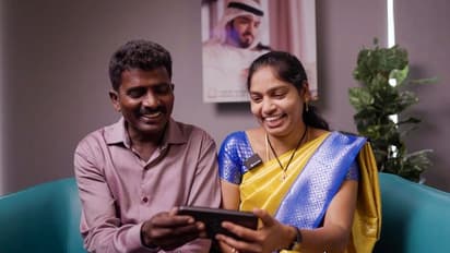 బ్లూ కాలర్ వర్కర్ నుండి మిలియనీర్గా : నేషనల్ బాండ్స్ డ్రాలో భారత ఎలక్ట్రీషన్ను వరించిన అదృష్టం