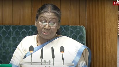 ঔপনিবেশিক মানসিকতার অবশেষ দূর করার প্রয়োজন প্রজাতন্ত্র দিবসে বললেন রাষ্ট্রপতি