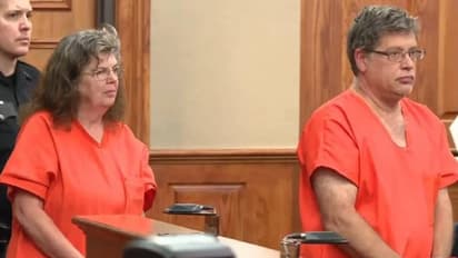 കറുത്ത വർഗക്കാരായ കുട്ടികളെ ദത്തെടുത്തു, അടിമകളാക്കി ജോലി ചെയ്യിച്ചു, ദമ്പതികൾക്ക് മേൽ കുറ്റം ചുമത്തി