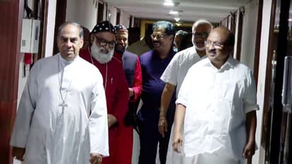 സഭ നേതാക്കൾക്ക് കേരള ഹൗസിൽ അത്താഴ വിരുന്നൊരുക്കി കെവി തോമസ്; ചടങ്ങിൽ പങ്കെടുക്കാതെ മുഖ്യമന്ത്രി