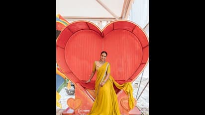 ಯೆಲ್ಲೋ ಸೀರೆಯ ಶಿಲಾಬಾಲಿಕೆಯೇ ಅನುಪಮಾ ಗೌಡ: ಜ್ಯೂನಿಯರ್ ಜೆನಿಲಿಯಾ ಎಂದ ಫ್ಯಾನ್ಸ್‌!