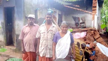 ശക്തമായ മഴ: തിരുവനന്തപുരത്ത് തെരുവുനാടക കലാകാരന്റെ വീട് തകര്ന്നുവീണു