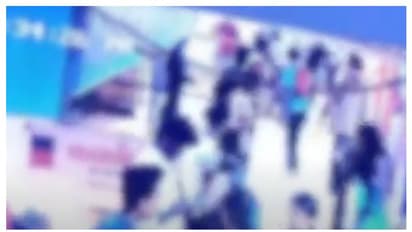 കാട്ടാക്കട കെഎസ്ആർടിസി സ്റ്റാൻഡിൽ വിദ്യാർഥികളുടെ കൂട്ടയടി- വീഡിയോ