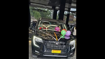 ಭಾವಿ ಪತಿಯ ಜನ್ಮದಿನಕ್ಕೆ  ಮಹೀಂದ್ರಾ XUV 700 ಕಾರ್‌ ಗಿಫ್ಟ್‌ ನೀಡಿದ ಕಿರುತೆರೆ ನಟಿ!