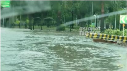 ദില്ലിയിൽ കനത്തമഴ; 3 മരണം, മഴക്കെടുതി നേരിടാൻ എല്ലാ തയ്യാറെടുപ്പുകളും പൂർത്തിയായെന്ന് സർക്കാർ