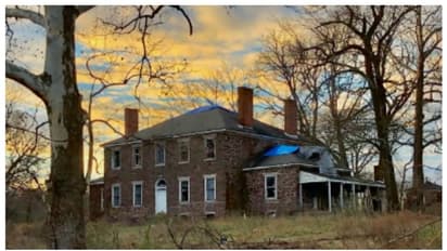 എടുത്തുകൊണ്ടു പോകാൻ തയ്യാറാണോ? എങ്കിൽ 17 മുറികളുള്ള ഈ മാളിക സൗജന്യമായി വാങ്ങിക്കാം