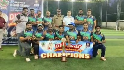 ലഹരിയെ ക്ലീൻ ബൗൾഡ് ആക്കാൻ കൊച്ചി പൊലീസ്; ബോധവത്കരണത്തിന് 'ഡിഐജി കപ്പ്' ക്രിക്കറ്റ് മത്സരം സംഘടിപ്പിച്ചു
