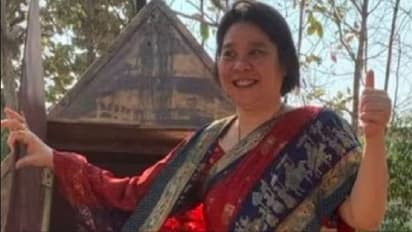 ಭಕ್ತರಿಗೆ ಮಲ ತಿನ್ನಿಸಿ ಕ್ರೂರ ಹಿಂಸೆ: ಸ್ವಯಂಘೋಷಿತ ದೇವಮಾನವಿಯನ್ನು ಕಂಬಿ ಹಿಂದೆ ಕಳಿಸಿದ ಸಿಂಗಾಪುರ್‌ ಕೋರ್ಟ್