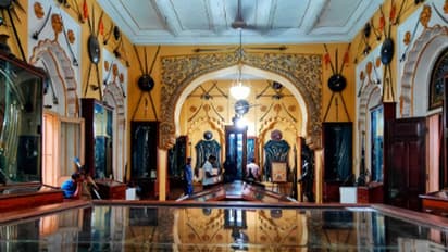 பக்கிங்ஹாம் அரண்மனையை விட 4 மடங்கு பெரியது! 24,000 கோடி சொத்து மதிப்பு கொண்ட அரச குடும்பம்!