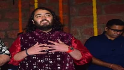 వామ్మో వాచ్ ఇన్ని కోట్లా! ఆశ్ఛర్యపోతున్న నెటిజన్లు.. సోషల్ మీడియా వైరల్