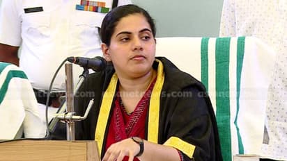 തിരുവനന്തപുരം മേയര് ആര്യാ രാജേന്ദ്രന് സിപിഎമ്മിൻ്റെ അന്ത്യശാസനം: തെറ്റുകൾ തിരുത്താൻ അവസാന അവസരം