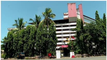 'ലോക്സഭ തെരഞ്ഞെടുപ്പിലേത് അടിത്തറയിളക്കുന്ന തോൽവി, സിപിഎം ശക്തികേന്ദ്രങ്ങളിൽ നിന്നുവരെ വോട്ടുചോർച്ച ഉണ്ടായി'