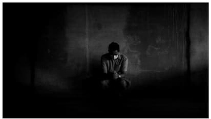 സ്വയം 'ഹാപ്പിനസ് ഫാക്ടറി'കളില് പൂട്ടിയിടുന്ന ദക്ഷിണ കൊറിയയിലെ മാതാപിതാക്കള്; അതിനൊരു കാരണമുണ്ട്