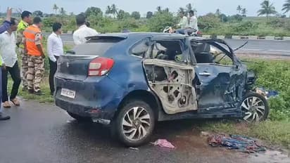 Pune Solapur Highway Accident