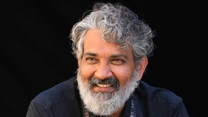 నరాలు తెగేలా అరిచిన రాజమౌళి, నమ్మకాలన్నీ వమ్ము చేస్తూ అట్టర్ డిజాస్టర్..ట్రెండింగ్ లోకి స్టార్ హీరో మూవీ