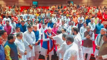 ರಾಹುಲ್ ಗಾಂಧಿ ರೀತಿ ವರ್ತಿಸಬೇಡಿ: ಬಿಜೆಪಿ ಸಂಸದರಿಗೆ ಮೋದಿ ಕಿವಿಮಾತು