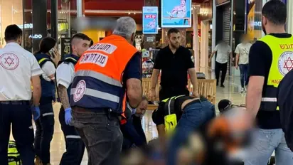 Caught on camera: 2 wounded in terror stabbing at Israel's Karmiel mall, suspected terrorist shot dead (WATCH)