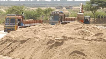 ఏపీలో ఇసుక ఫ్రీ... స్టాక్ పాయింట్లు, సిల్ట్ ద్వారా ప్రజలకు అందుబాటులోకి..