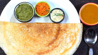 மீல் மேக்கரில் இப்படி ஒரு முறை தோசை சுட்டு சாப்பிடுங்க ... அடிக்கடி செய்வீங்க!