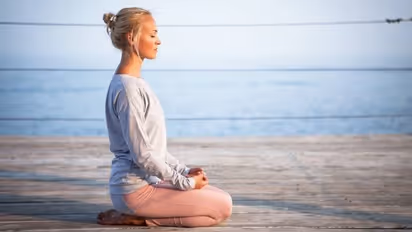 പ്രണയവും വേണ്ട, പ്രണയികളും വേണ്ട; ഒറ്റക്കുള്ള ജീവിതമാണ് സമാധാനം മച്ചാനേ, വൈറലാവുന്ന 'ബോയ്‍സോബർ'