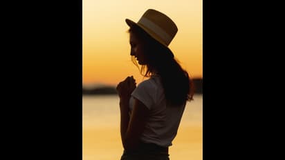 Try THESE effective affirmations to help you calm anxiety and relax  