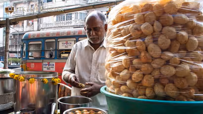 கோவையில் பானிபூரி கடைகளில் உணவு பாதுகாப்பு அதிகாரிகள் அதிரடி ஆய்வு