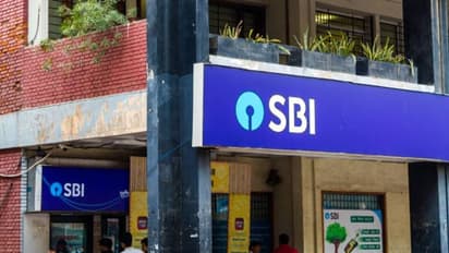 State Bank Of India: எஸ்பிஐ வங்கியில் 800 காலி பணியிடங்கள்! மாதம் ரூ.93,960 சம்பளம்! விண்ணப்பிப்பது எப்படி?