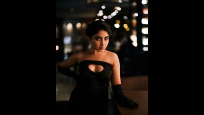 ಈ ಟ್ರೋಫಿನ ಮನೆಗೆ ತೆಗೊಂಡೋಗೊಕೆ ಆಗಲ್ಲ ಎಂದು ಹಾಟೆಸ್ಟ್ ಫೋಟೋ ಶೇರ್ ಮಾಡಿದ ಸಾನ್ಯಾ!