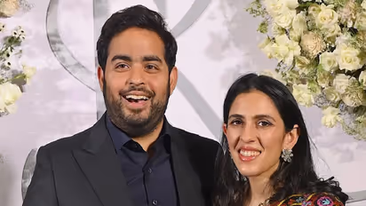 ஆகாஷ் அம்பானி வாங்கிய புதிய புல்லட்ப்ரூஃப் மெர்சிடிஸ் சொகுசு கார்! விலை இத்தனை கோடியா?