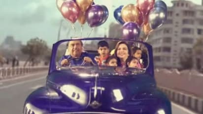 ನಾಲ್ವರು ಪುಟ್ಟ ಮೊಮ್ಮಕ್ಕಳನ್ನು ಕೂರಿಸಿಕೊಂಡು ಅಂಬಾನಿ ದಂಪತಿ ಸವಾರಿ ಹೊರಟಿದ್ದೆಲ್ಲಿಗೆ?