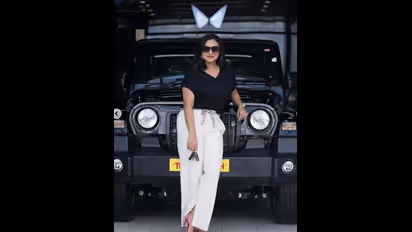 11 ലക്ഷം മുതല്‍ 17 ലക്ഷം വരെ; പുത്തൻ ഥാറുമായി ലക്ഷമി നക്ഷത്ര; പിന്നാലെ ആശംസകൾക്ക് ഒപ്പം വിമർശനവും 