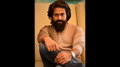 இந்திய சினிமாவின் டாப் 10 பணக்கார ஹீரோஸ்; 5,400 கோடிக்கு அதிபதியாக முதலிடத்தில் இருப்பது யார் தெரியமா?