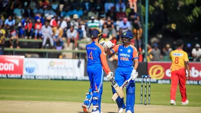 சிக்ஸர் மழை பொழிந்த அபிஷேக் சர்மா, வானவேடிக்கை காட்டிய ரிங்கு சிங் – இந்தியா 234 ரன்கள் குவிப்பு!