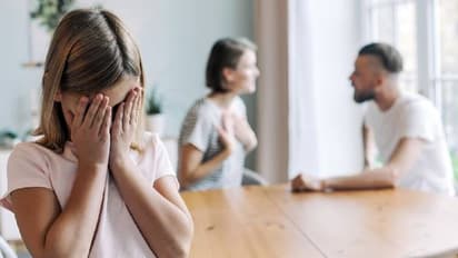 അമ്മയ്ക്ക് വരുമാനമുണ്ടെങ്കിലും മക്കൾക്ക് ചെലവിന് നൽകാൻ അച്ഛന് ഉത്തരവാദിത്വമുണ്ട്: ഹൈക്കോടതി